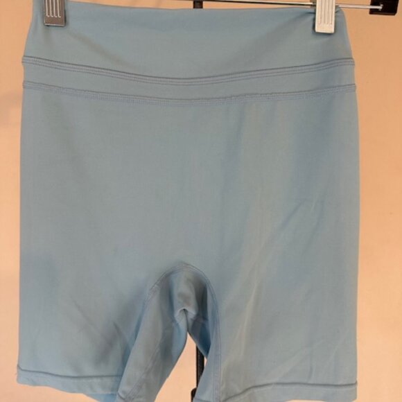 TomTiger Women's Seamless Butt Lifting Workout Shorts  8654 - Picture 1 of 8